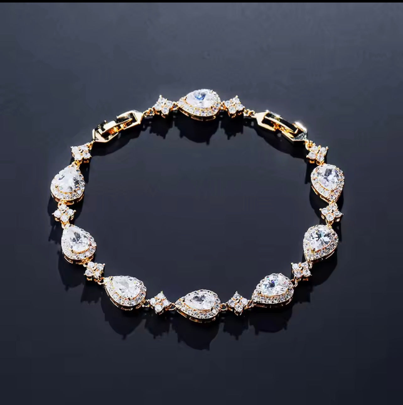 Star Spaced Versailles Crystal  Teardrop Halo